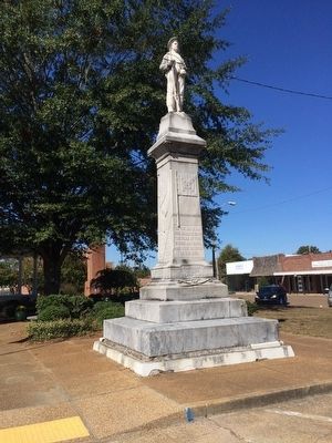 Confederate Monument looking west towards Green Street. image. Click for full size.