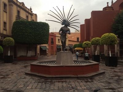 Concheros statue and fountain image. Click for full size.