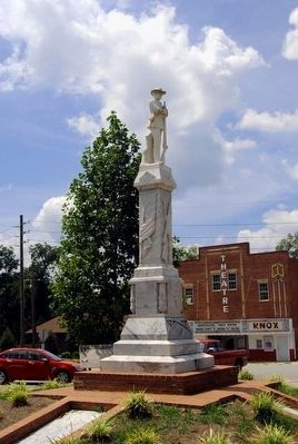 Warren County Confederate Monument. Click for full size. Warren County Confederate Monument image. Click for full size.