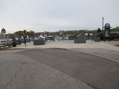 Eastward - Foot of Stutson Street image. Click for full size.
