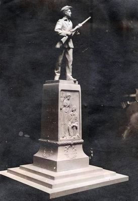 Silent Sam image. Click for full size.