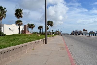 View to Northeast Along Seawall Boulevard image. Click for full size.