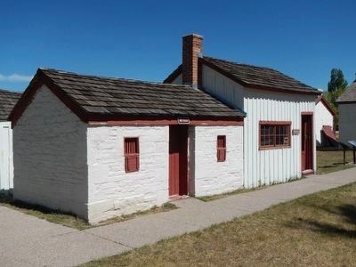 School House (right) and Milk House (left) image. Click for full size.