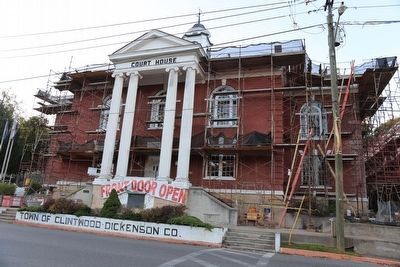 Dickenson County Court House and Marker image. Click for full size.