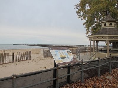 Marker & Genesee River West Pier image. Click for full size.