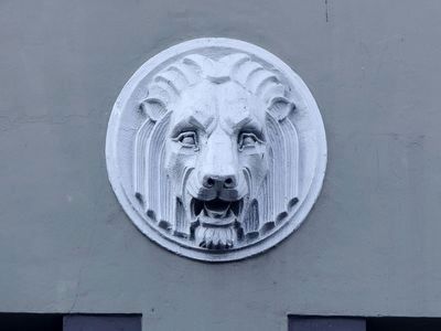 Lion. Click for full size. Lion image. Click for full size.