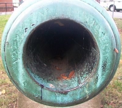 Civil War Memorial Cannon Muzzle image. Click for full size.