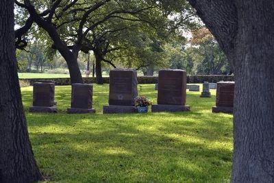Graves of Lady Bird Johnson<br>and President Johnson image. Click for full size.
