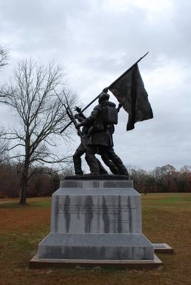 Mississippi Monument (right) image. Click for full size.