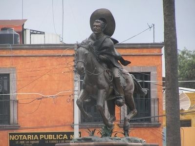 Ignacio P�rez statue. image. Click for full size.