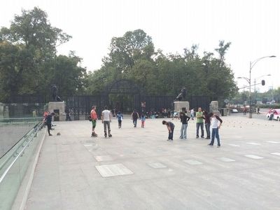 The Lion Entrance to Chapultepec Park. Click for full size. The Lion Entrance to Chapultepec Park image. Click for full size.