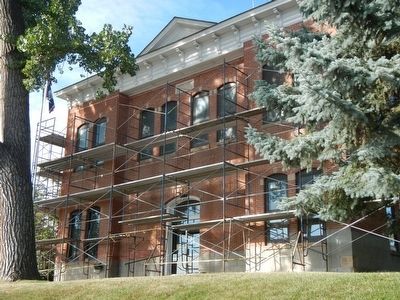 Johnson County Courthouse. Click for full size. Johnson County Courthouse image. Click for full size.