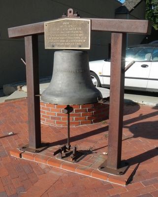 Old Fire Bell image. Click for full size.