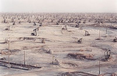 Salt Creek Oil Fields image. Click for full size.