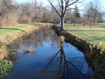 The 36 foot wide Farmington Canal in Norton Park has tow paths on both sides due to the Great Plain. Click for full size. The 36 foot wide Farmington Canal in Norton Park has tow paths on both sides due to the Great Plain image. Click for full size.