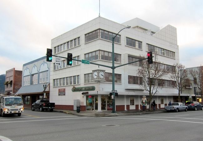 The First Brick Building in Grants Pass Marker - Wide View image. Click for full size.