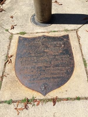 Soldiers Memorial Parkway of Sandusky County Marker image. Click for full size.