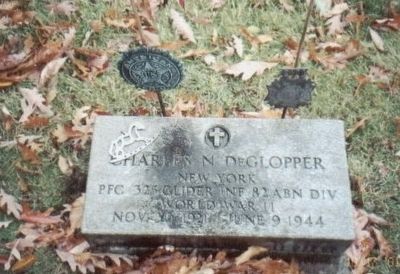 PFC Charles DeGlopper Grave Marker image. Click for full size.