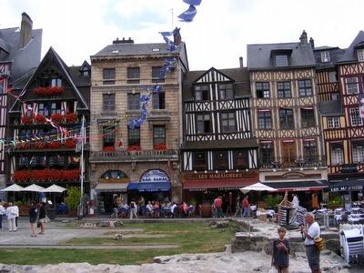 St. Joan d'Arc Place. Click for full size. St. Joan d'Arc Place image. Click for full size.