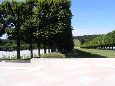 Meuse-Argonne American Cemetery image. Click for full size.