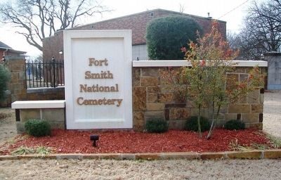 Fort Smith National Cemetery Entrance Sign image. Click for full size.