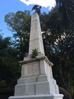 Monument to the Salvadoran Soldiers (south). Click for full size. Monument to the Salvadoran Soldiers (south) image. Click for full size.