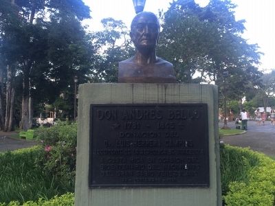 Andr�s Bello marker and bust image. Click for full size.