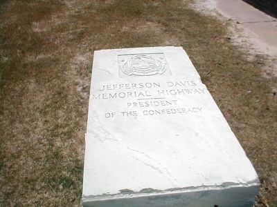 Jefferson Davis Memorial Highway marker image. Click for full size.