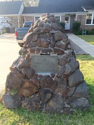 Livingston, Ala. Marker and stone monument image. Click for full size.