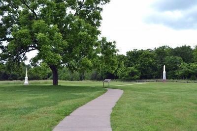 Pea Ridge Confederate Monument, Remembrance and Reunion marker, and A Reunited Soldiery Monument image. Click for full size.