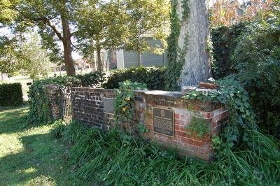 Highland Cemetery Marker. Click for full size. Highland Cemetery Marker image. Click for full size.