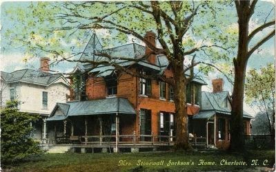 Mrs. Stonewall Jackson's house, Charlotte, North Carolina image. Click for full size.