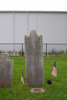 Grave Headstone of Captain William Dodds image. Click for full size.