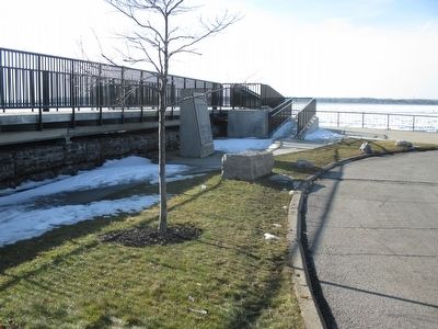 Northward at Erie Street End Loop. Click for full size. Northward at Erie Street End Loop image. Click for full size.