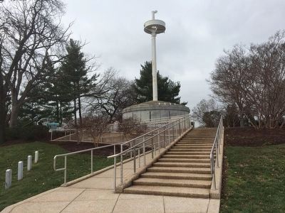 Mast of the USS Maine Marker. Click for full size. Mast of the USS Maine Marker image. Click for full size.