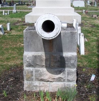 Greenville Union Cemetery Cannon image. Click for full size.