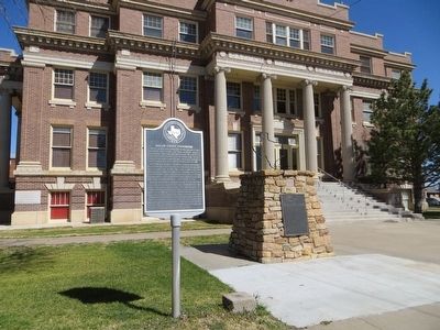 Dallam County Courthouse Marker image. Click for full size.