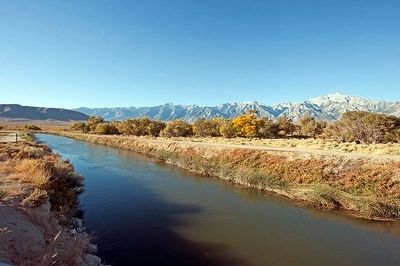 Los Angeles Aqueduct Near Alabama Gates image. Click for full size.