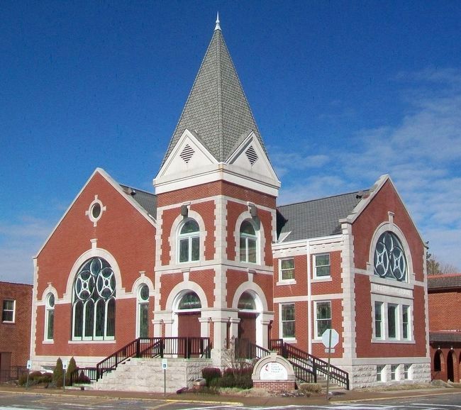 First United Methodist Church, Rogers, Arkansas. Click for full size. First United Methodist Church, Rogers, Arkansas image. Click for full size.