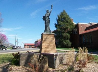 Replica of the Statue of Liberty. Click for full size. Replica of the Statue of Liberty image. Click for full size.