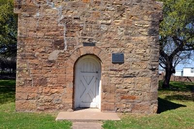 Fort Belknap Powder Magazine image. Click for full size.