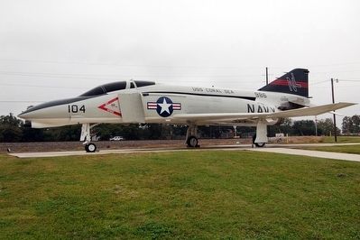 F4 152986 image. Click for full size.