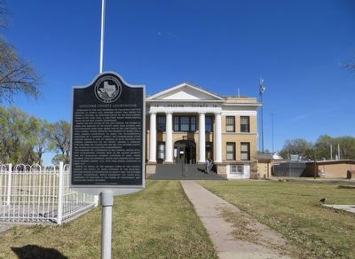 Lipscomb County Courthouse Marker image. Click for full size.