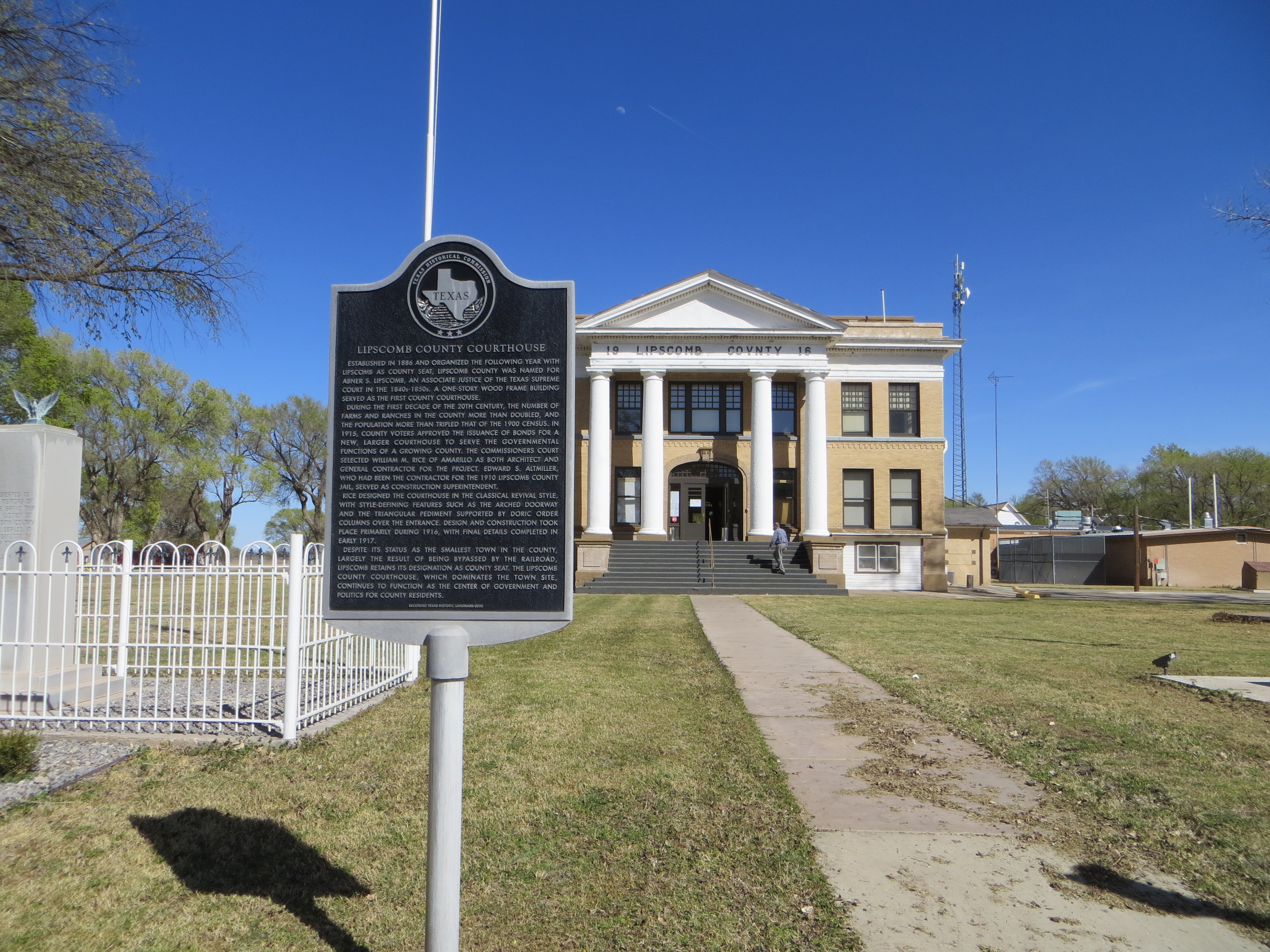 Lipscomb County Courthouse Marker