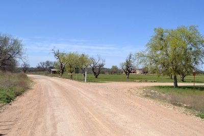 View to West on County Road 184 image. Click for full size.