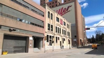 Miller Brewing Company Building (marker attached to building) image. Click for full size.
