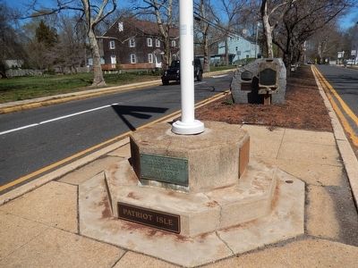 Patriot Isle Marker image. Click for full size.