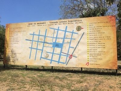 A billboard-sized map of the site of Viejo León near the marker image. Click for full size.