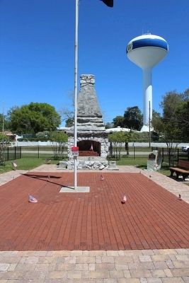 Veterans Memorial at Central Park with DAR marker seen on the right image. Click for full size.