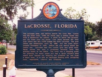 Photo of old marker taken in 1993. image. Click for full size.